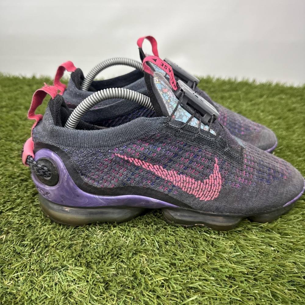 Nike Air VaporMax 2020 Flyknit Dark Raisin Womens Size 10 Fly ease Pink Purple - Picture 3 of 7